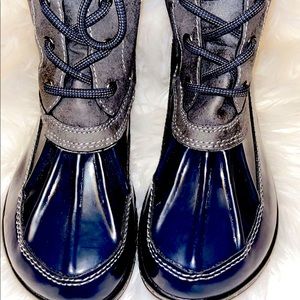 Navy Blue JBU snow/rain boot lace up with zipper on the side